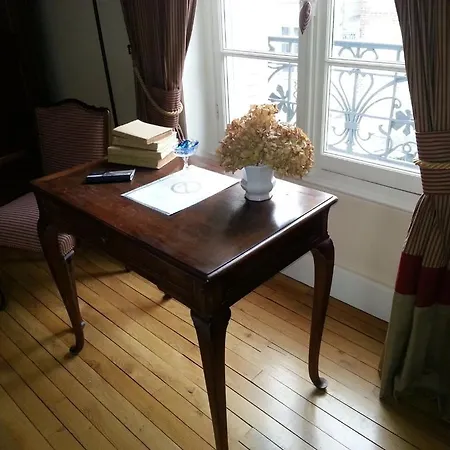 Chambres D'hotes La Framboisine فندق مبيت وإفطار *