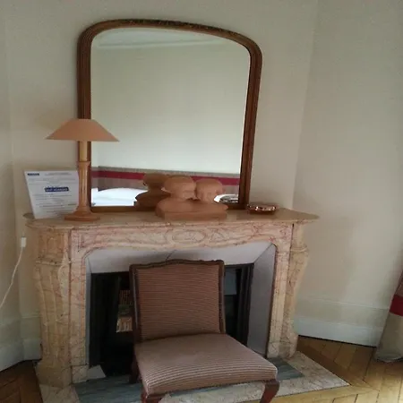 Nocleg ze śniadaniem Chambres D'hotes La Framboisine Troyes