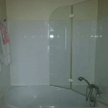 Nocleg ze śniadaniem Chambres D'hotes La Framboisine *